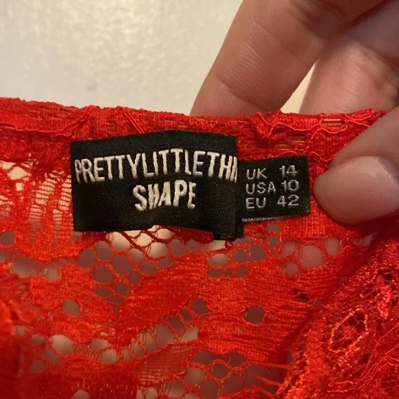🎀 5/$20 🎀 PrettyLittleThing Shape Red Lace Bodysuit size 10 - Picture 15 of 16